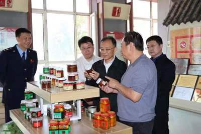 深入基層促發(fā)展 齊齊哈爾市稅務(wù)局黨委書記、局長(zhǎng)戴萬(wàn)春赴克東縣稅務(wù)局走訪調(diào)研，聚焦食品技術(shù)開發(fā)產(chǎn)業(yè)服務(wù)